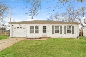 Building Photo - 12421 Pizarro Dr