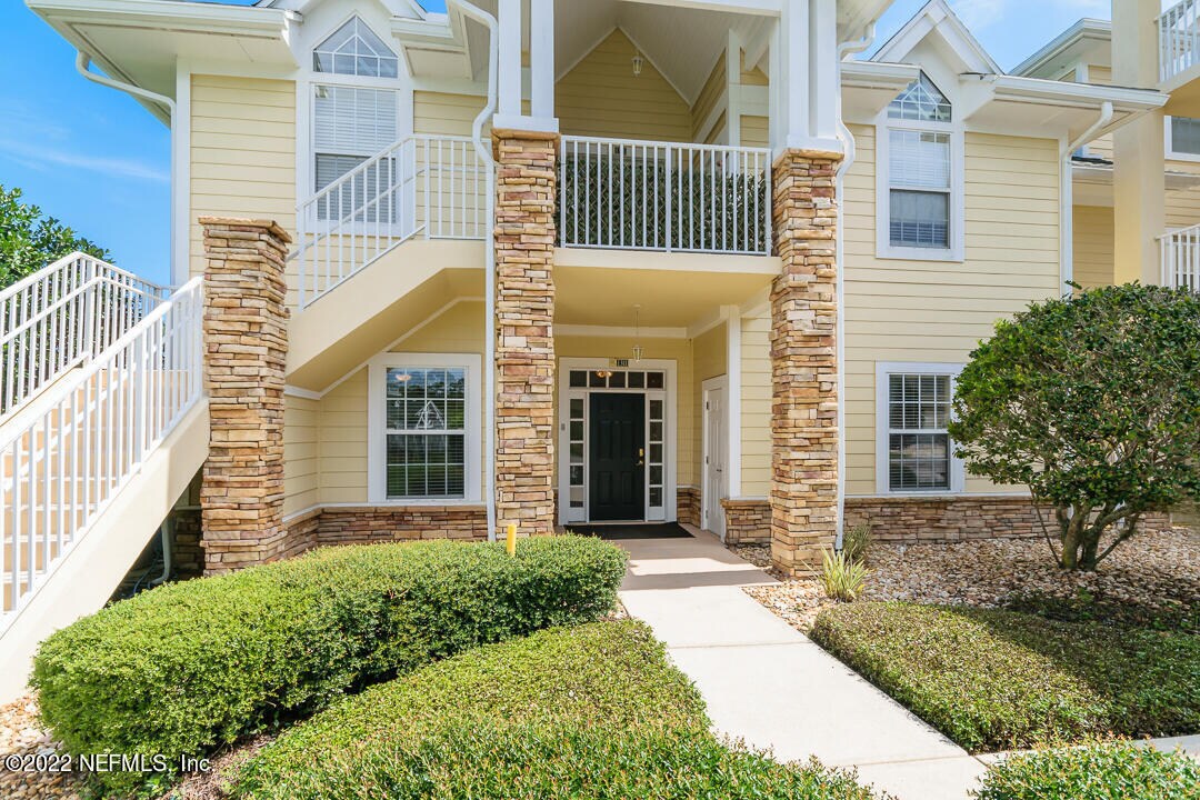 Primary Photo - 355 N Shore Cir