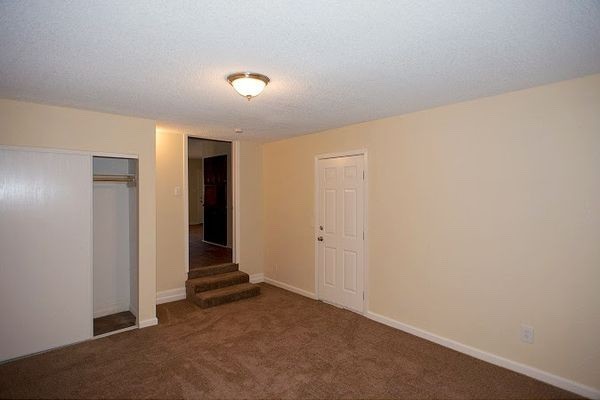 Building Photo - 4817 Parker Ave