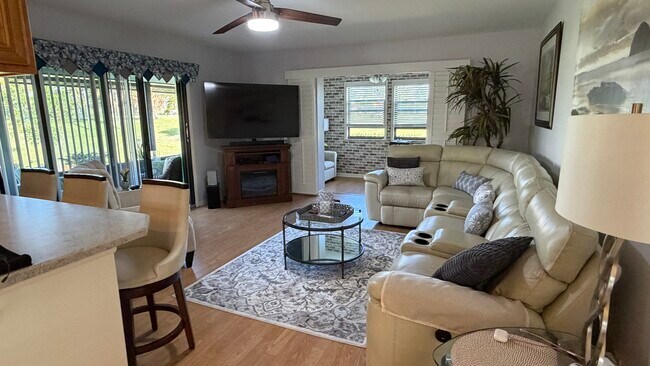 Foto del edificio - 5227 SE Sea Island Way