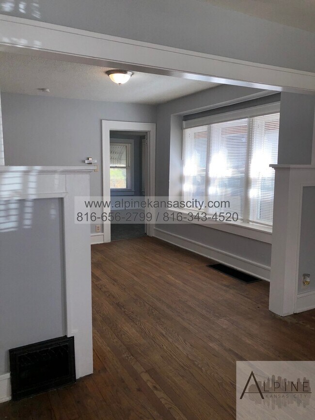 Building Photo - 1 Bedroom KCK Home!