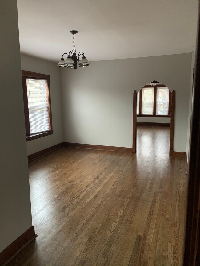 Foto del edificio - 3419 N Hamlin Ave