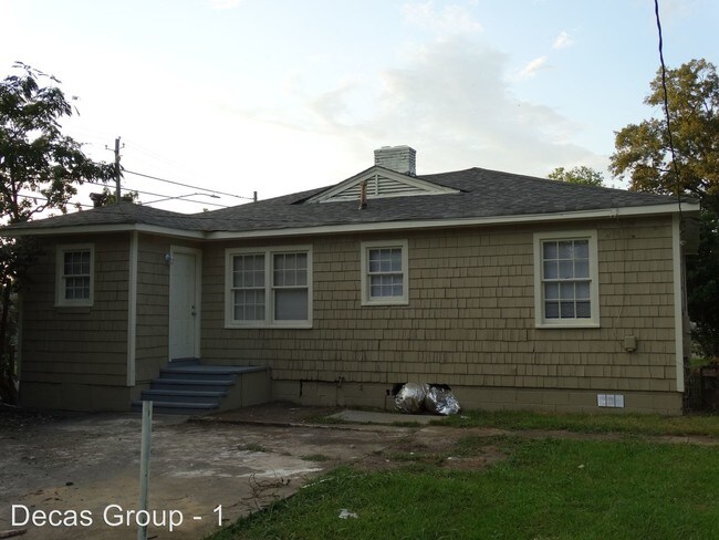 Foto del edificio - 1845 St Charles Ct SW