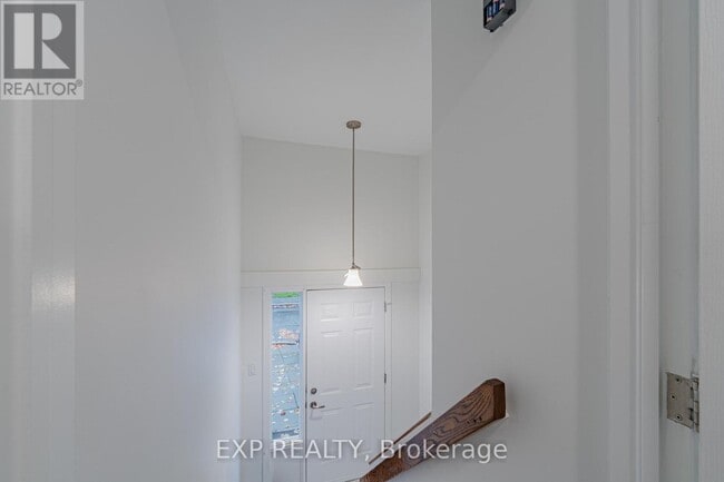 Building Photo - 268 Woodfield Dr