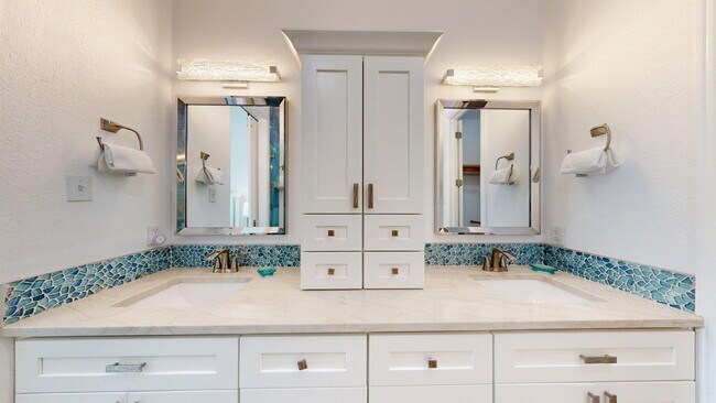 Foto del edificio - 15516 Spyglass Dr