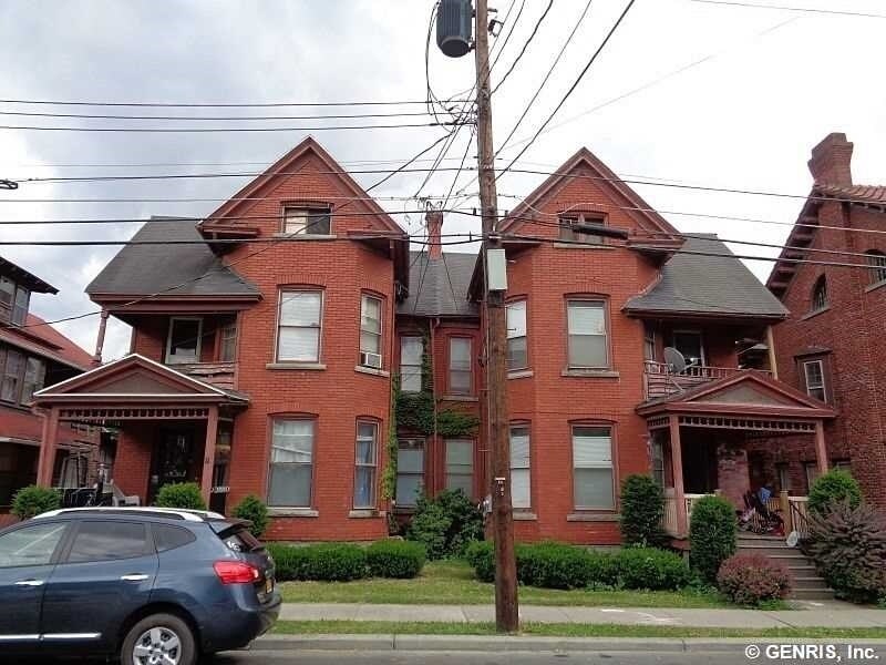 Foto principal - 9-11 Hakes Ave