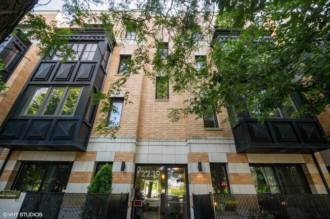 Foto del edificio - 2239 N Lister Ave