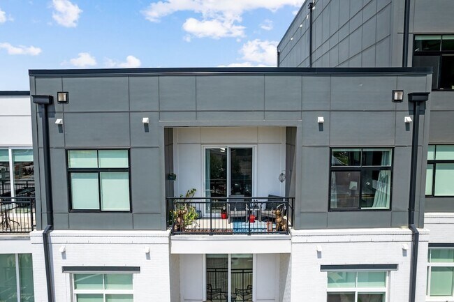 Foto del edificio - 1125 10th Avenue North Unit 310