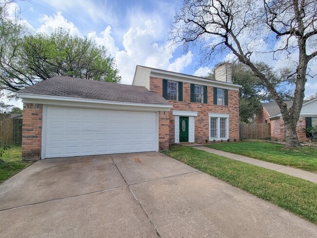 Building Photo - 12010 Roan Dr