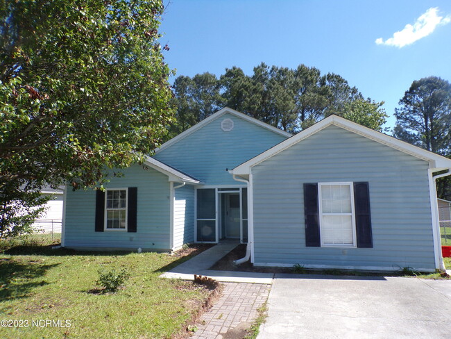 Building Photo - 1019 Furia Dr