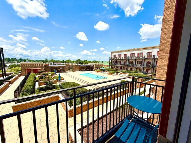 Foto del edificio - Pristine 1 bedroom, 1 bath in Perkins Rowe