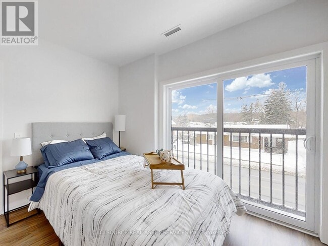 Building Photo - 233 Dunlop St W