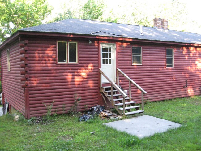 Building Photo - 121 Mason Rd
