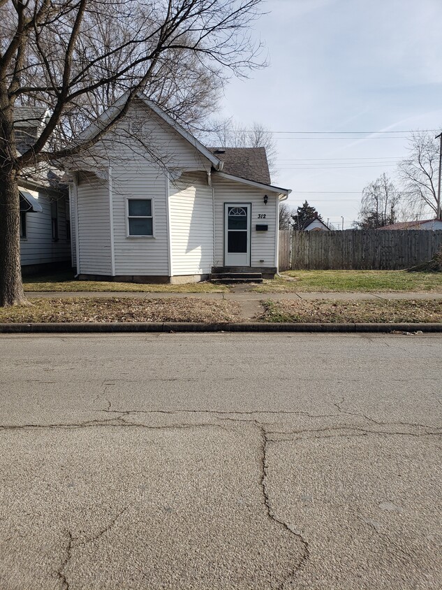 Primary Photo - 312 S 13th St
