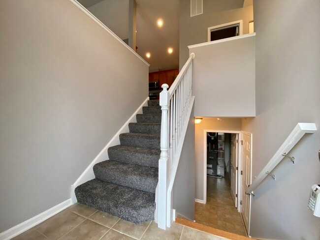Building Photo - 3391 Cameron Dr