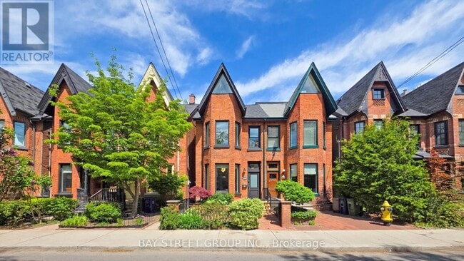 Building Photo - 168 Macpherson Ave
