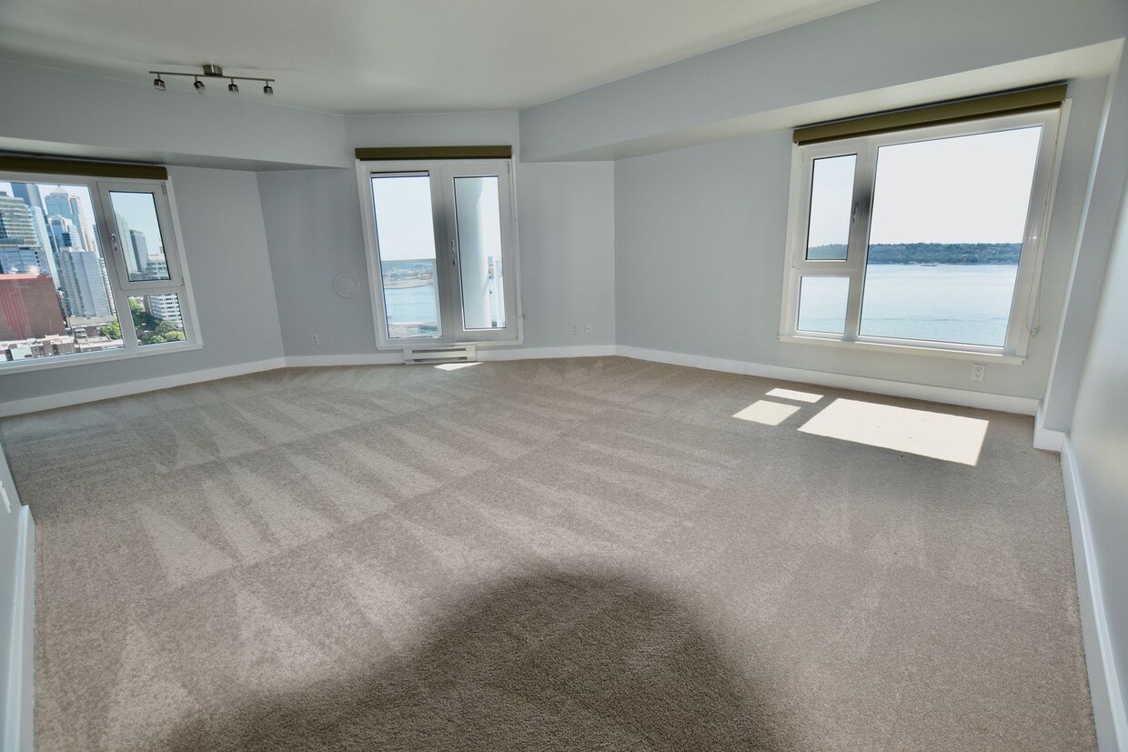 Primary Photo - Stunning Belltown Penthouse w/ Ocean Views