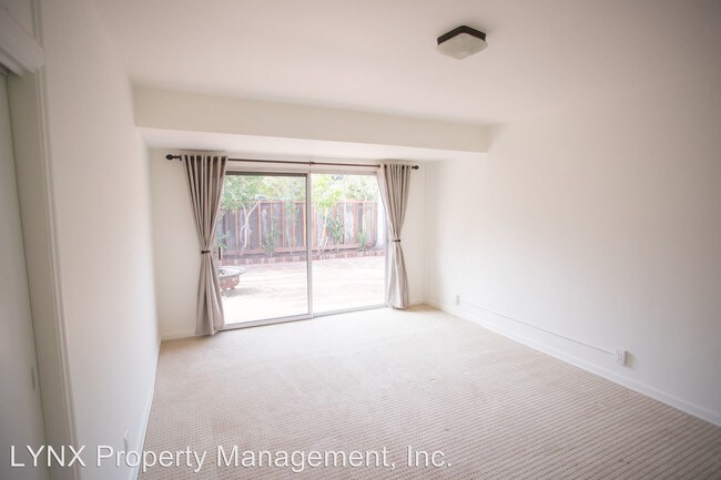 Building Photo - 4 br, 3 bath House - 1132 Hill Road