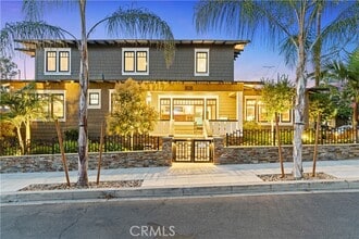 Building Photo - 1212 W Arbor Dr
