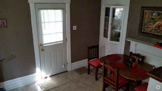 Dining Room - 671 Jones Ave
