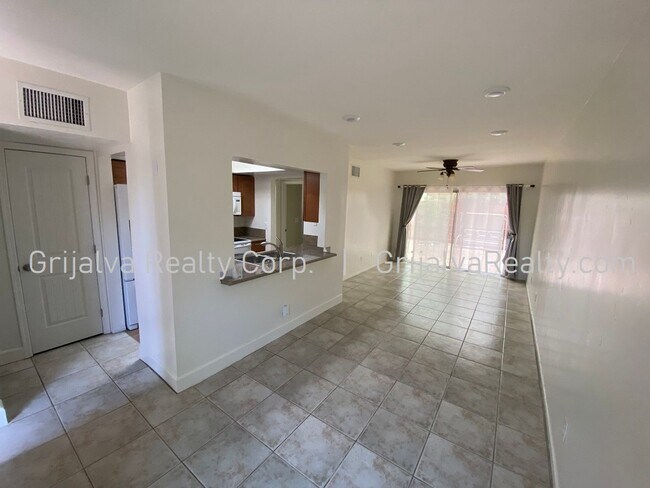 Foto del edificio - 3411 E Glenn St