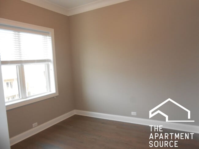 Foto del edificio - 882 W Lill Ave