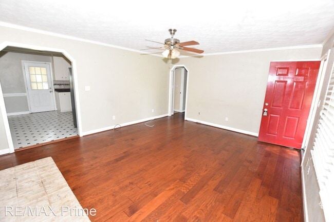 Building Photo - 3 br, 2 bath House - 3204 Tyre Neck Rd.