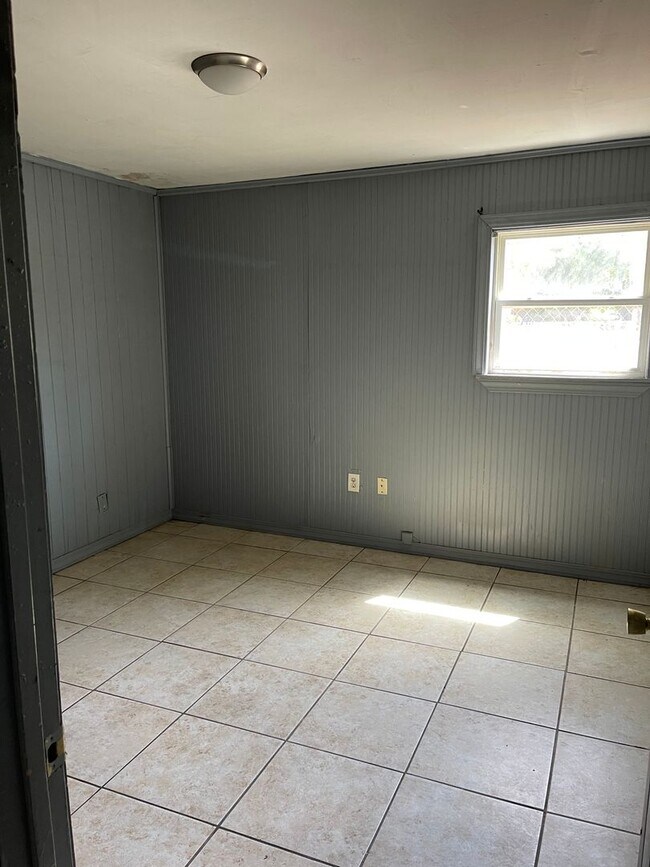 Foto del edificio - 405 W 76th St