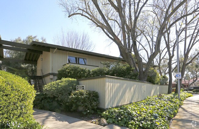 Foto del edificio - The Laurelwood
