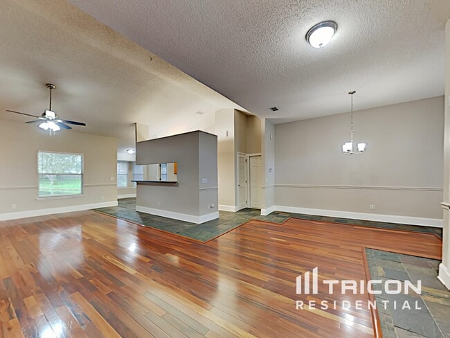 Building Photo - 477 Federal Hill Rd