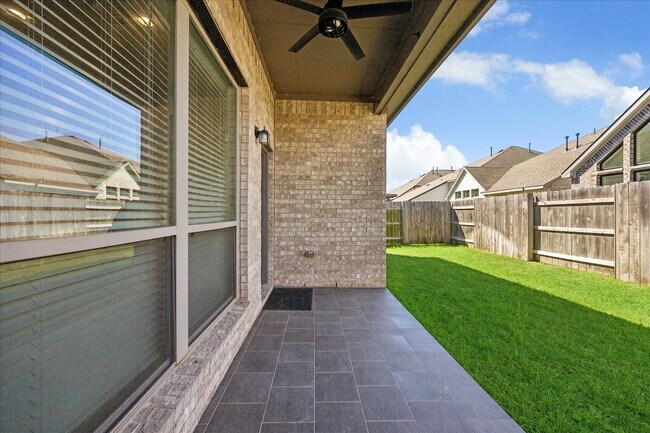 Building Photo - 7043 Coneflower Creek Ct