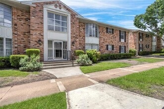 Building Photo - 5835 E University Blvd