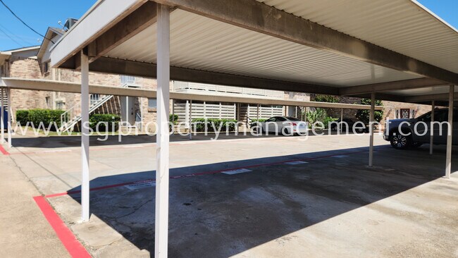 Foto del edificio - 5026 Matilda St
