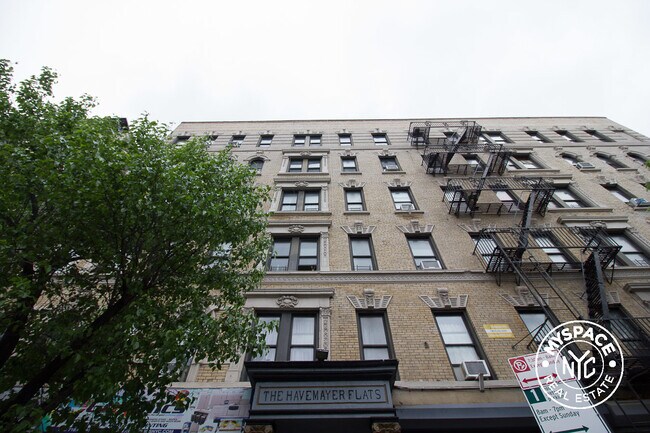 Building Photo - 160 Havemeyer St