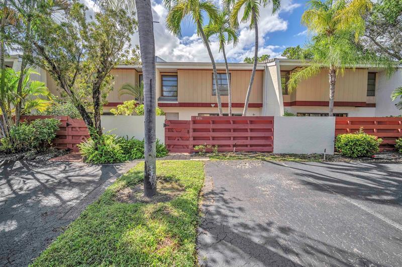 Foto principal - 3896 Meadow Ln