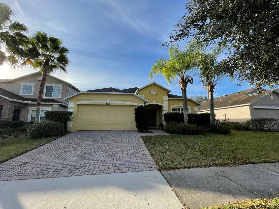 12014 Great Commission Way Orlando Fl 32832 House For Rent In Orlando Fl Apartments Com