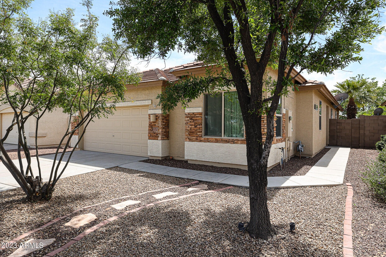 12523 W Campina Dr, Litchfield Park, AZ 85340 House Rental in