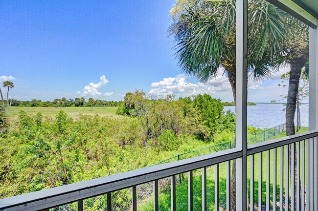 Foto del edificio - 7470 US-1