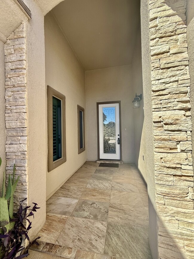 Foto del edificio - 13161 Mystic Path