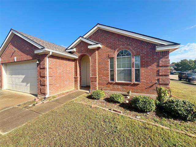 Building Photo - 1923 Pin Oak Ln