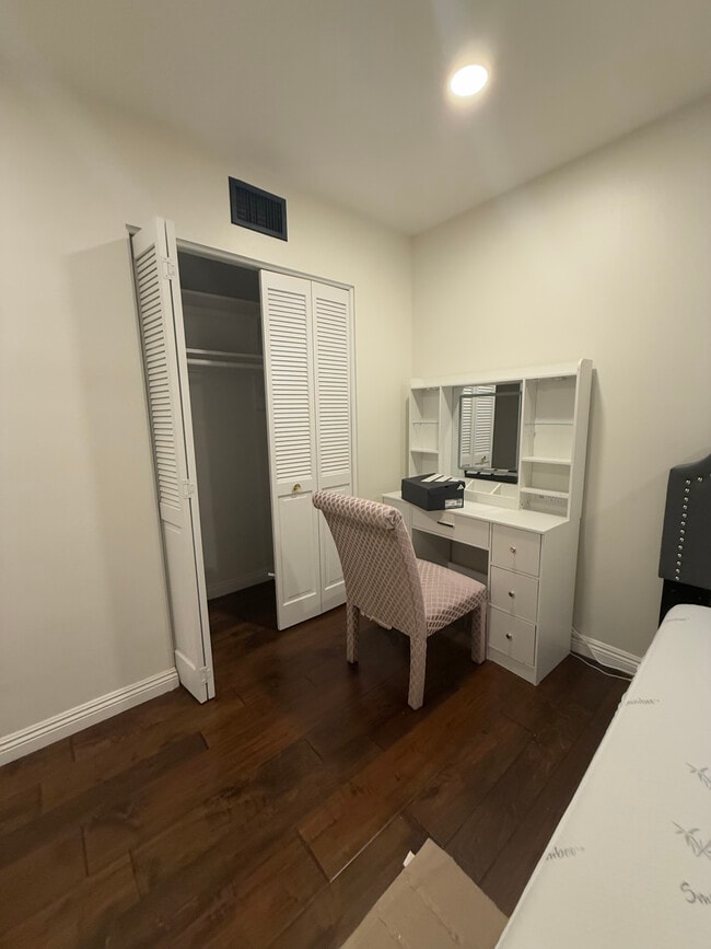 Foto del edificio - 12162 Country Club Ln