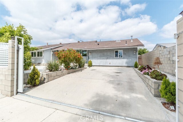 Foto del edificio - 8536 Owensmouth Ave