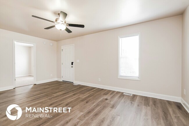 Foto del edificio - 1517 Pleasant Garden Ln