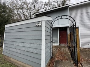 Building Photo - 44 Phlox Dr