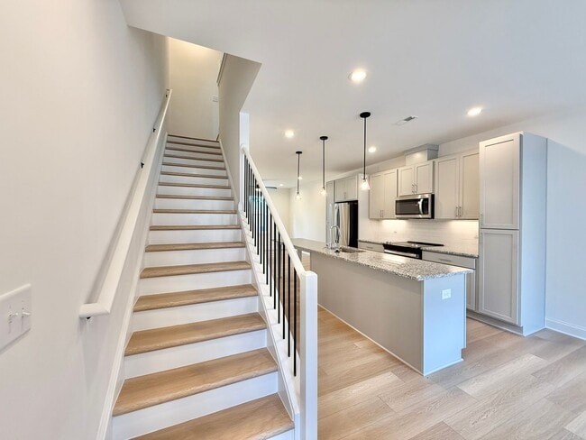 Building Photo - Newly Built 4BD, 3.5BA Northeast Raleigh T...