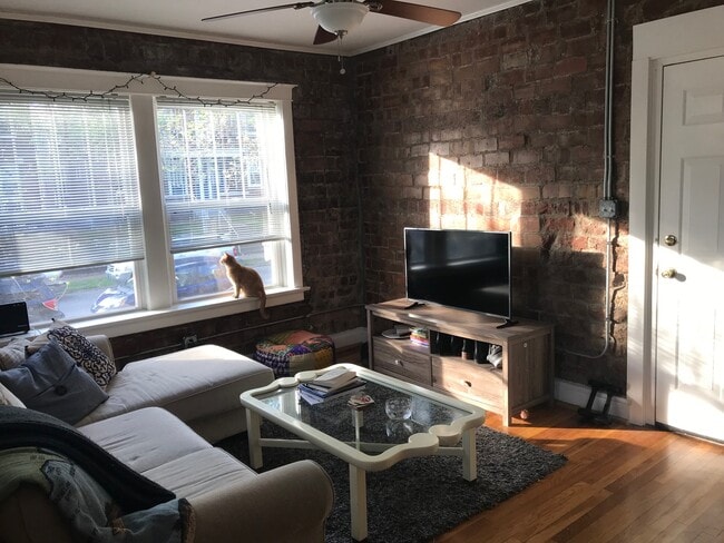 Building Photo - 2130 Maury Ave