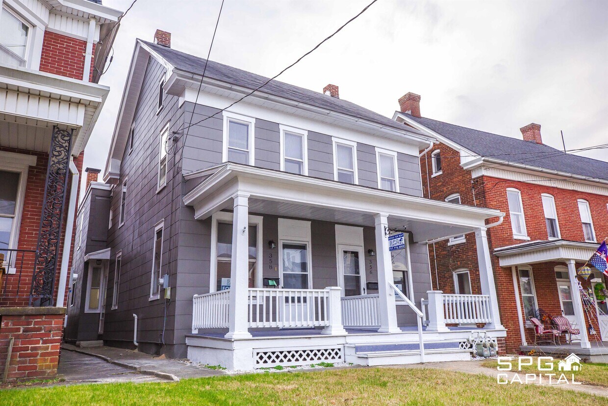 Primary Photo - 358 E Main St