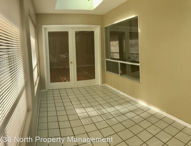 Building Photo - 10 Calera Canyon Rd