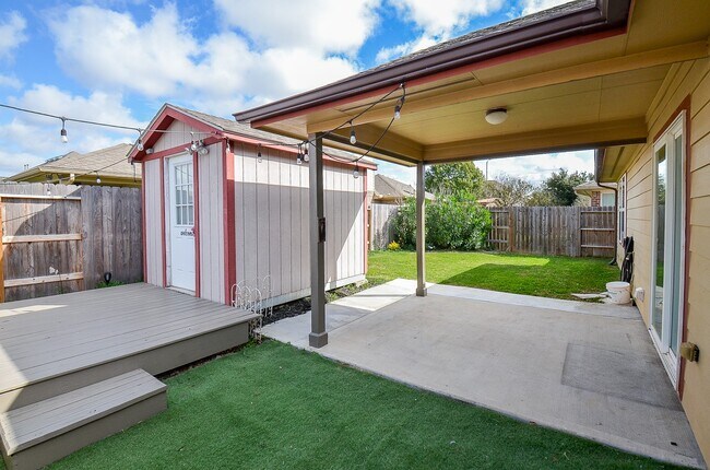 Foto del edificio - 9996 Boulder Bend Ln