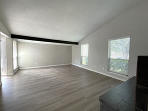 Foto del edificio - 6406 Green Oaks Dr